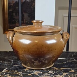 Antique Stoneware Bean Pot with Lid (Damaged)